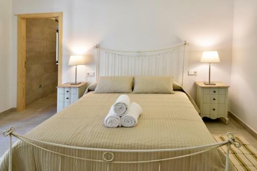 Portocolom Villa Sleeps 6 Pool Air Con Wifi