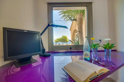 Port De Pollenca Villa Sleeps 10 Pool Air Con Wifi