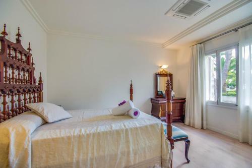 Port De Pollenca Villa Sleeps 10 Pool Air Con Wifi