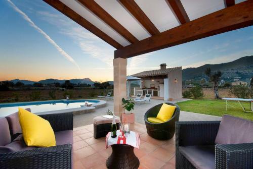 Port De Pollenca Villa Sleeps 10 Pool Air Con Wifi