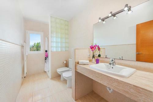 Port De Pollenca Villa Sleeps 8 Pool Air Con Wifi