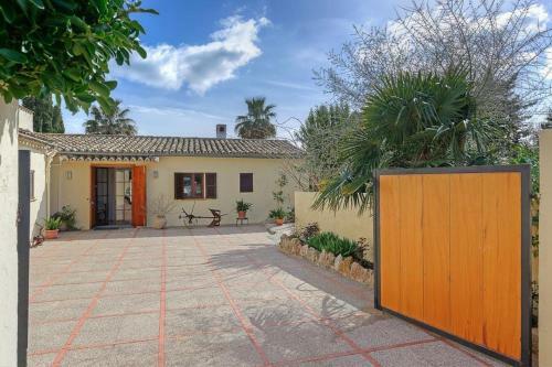 Port De Pollenca Villa Sleeps 6 Pool Air Con Wifi