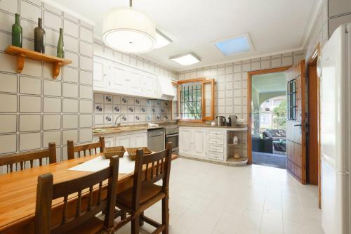 Port De Pollenca Villa Sleeps 6 Pool Air Con Wifi