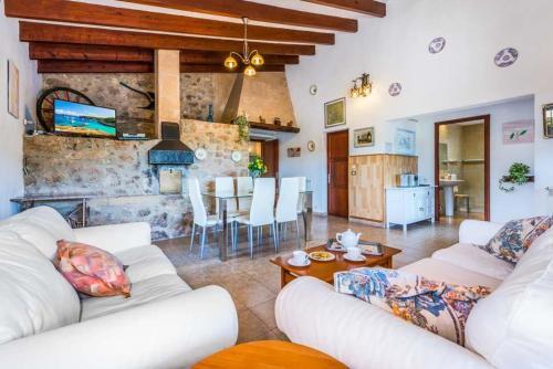 Port De Pollenca Villa Sleeps 6 Pool Air Con Wifi