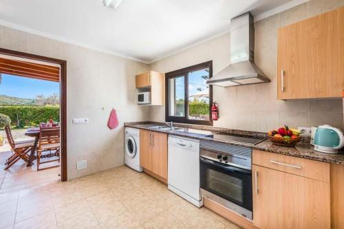 Port De Pollenca Villa Sleeps 6 Pool Air Con Wifi