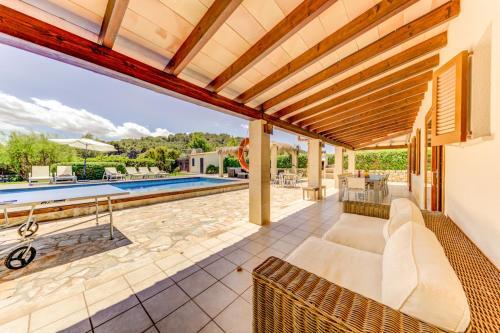 Port De Pollenca Villa Sleeps 10 Pool Air Con Wifi