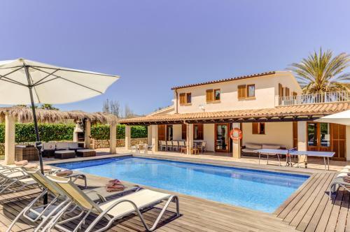 Port De Pollenca Villa Sleeps 10 Pool Air Con Wifi