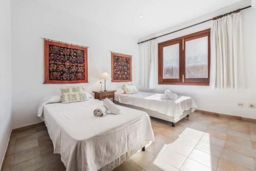Port De Pollenca Villa Sleeps 8 Pool Air Con Wifi