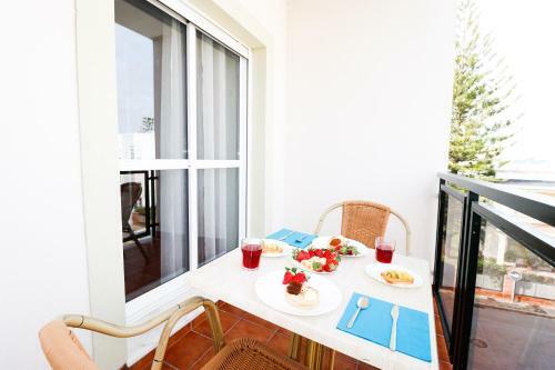 Summerland Apartments Rota