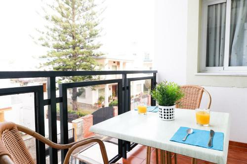 Summerland Apartments Rota