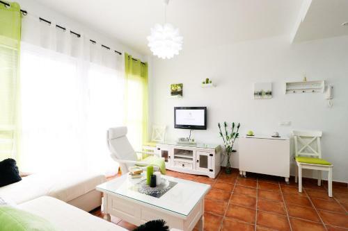 Summerland Apartments Rota