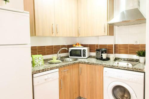 Summerland Apartments Rota