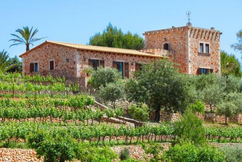S'horta Villa Sleeps 10 Pool Air Con Wifi