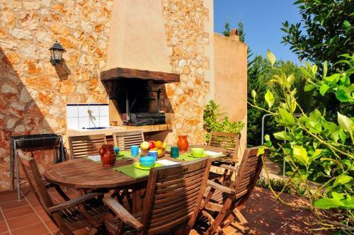 S'horta Villa Sleeps 10 Pool Air Con Wifi