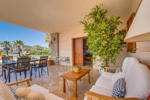 Sa Pobla Villa Sleeps 6 Pool Air Con Wifi