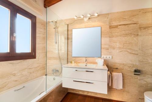 Sa Pobla Villa Sleeps 8 Pool Air Con Wifi