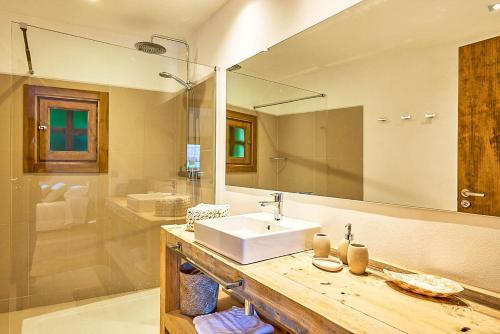 San Jose Villa Sleeps 12 Pool Air Con Wifi
