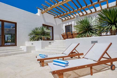 San Jose Villa Sleeps 12 Pool Air Con Wifi