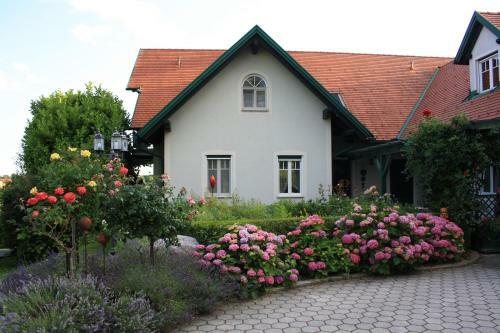 Hostal Landhaus Eder