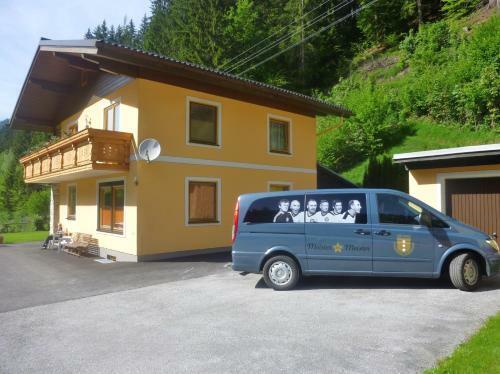 Vronis Landhaus Apartments