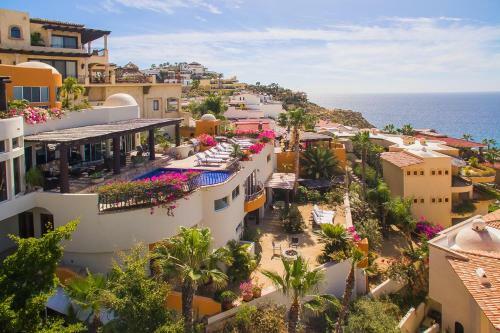 7 Br Home For 18 With Ocean Views, Villa Las Flores
