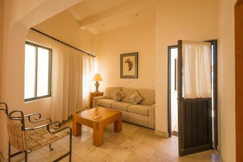 Gorgeous Ocean View Fits 17 Guests, Villa Del Sol