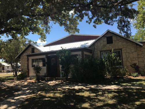 Hotel Twin Elm Guest Ranch And 2e Rv Resort