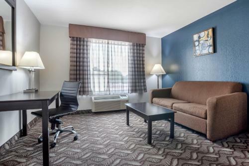 Hotel Quality Suites Baton Rouge East - Denham Springs
