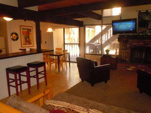 Two-bedroom Standard Unit #53 By Escape For All Seasons