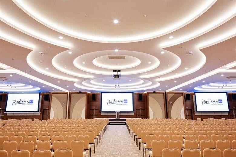Hotel Radisson Blu Resort & Congress Center