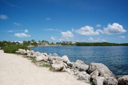 Kawama Yacht Club Apartment