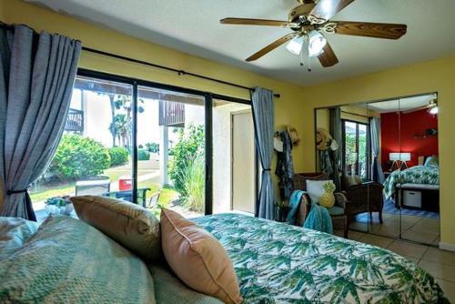 Blue Surf 18 Townhouse