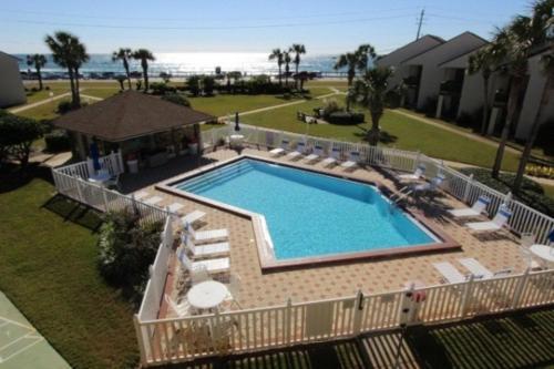 Blue Surf 18 Townhouse