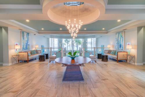 406e Silver Beach Towers