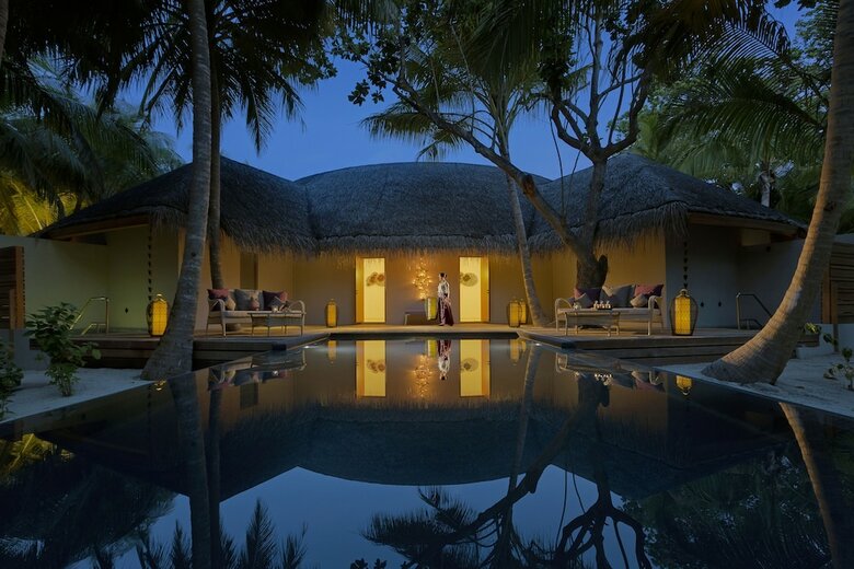Hotel Dusit Thani Maldives