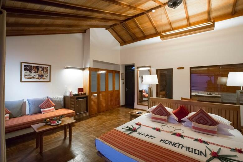 Hotel Reethi Beach Resort