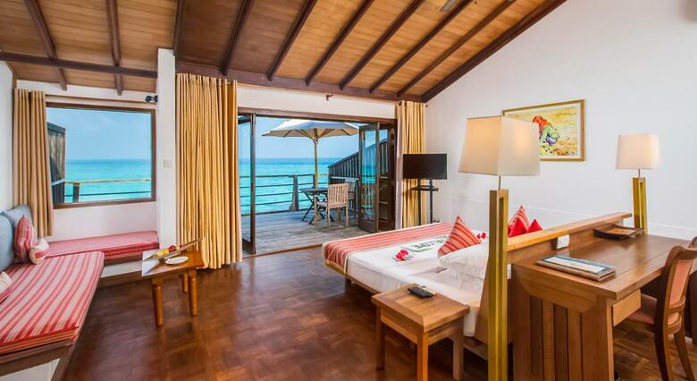 Hotel Reethi Beach Resort