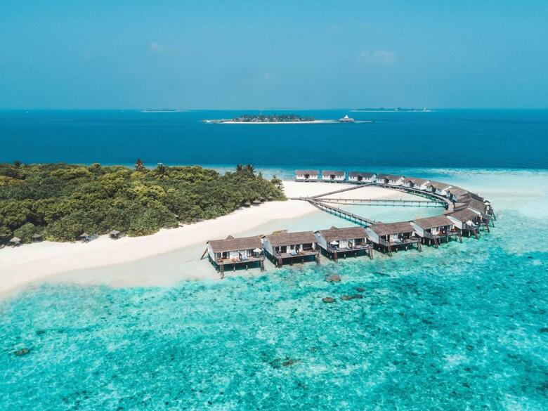 Hotel Reethi Beach Resort