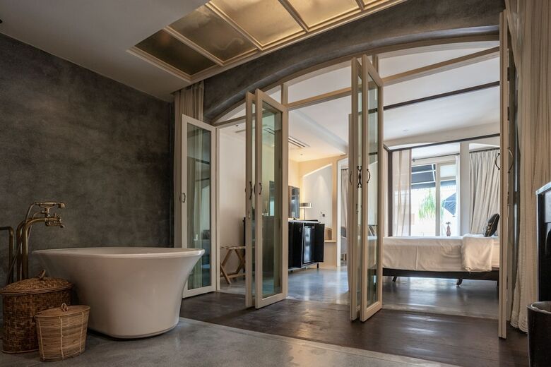 The Scent Hotel