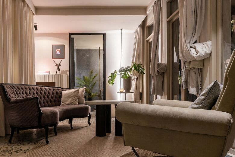 The Scent Hotel