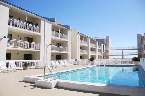 Sugar Beach 345 E