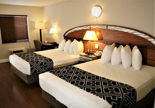 Motel Monte Carlo Inn- Near Disney
