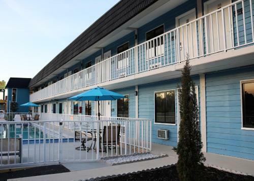 Motel Monte Carlo Inn- Near Disney