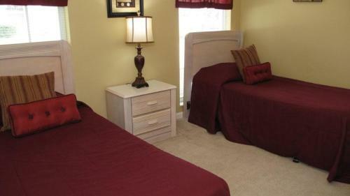 Beautiful 4 Bedroom 3 Bath Pool Home In Gated Resort