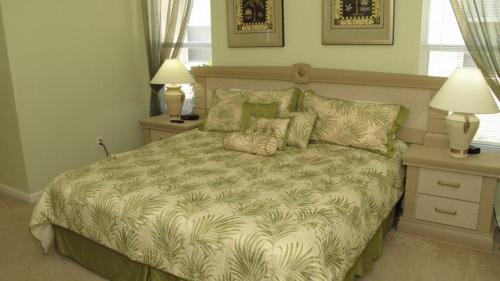 Beautiful 4 Bedroom 3 Bath Pool Home In Gated Resort