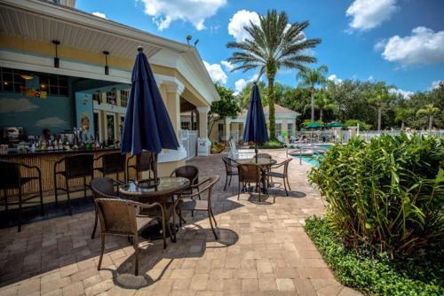 Peaceful 5 Bedroom Pool Home In Windsor Palms Resort