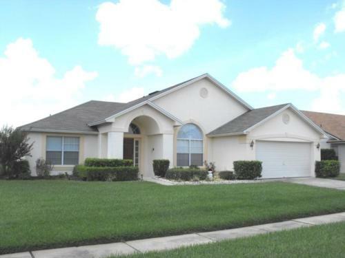 3 Bedroom Kissimmee Pool Home With South Facing Pool