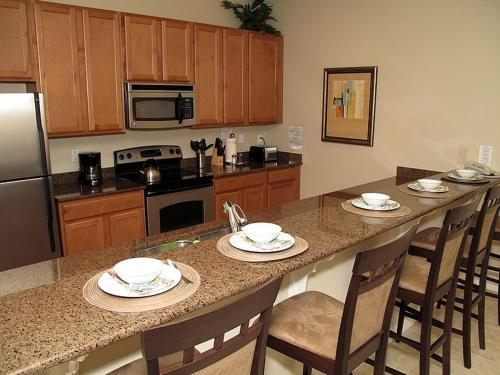 Villa Coco Palm Townhome 8972