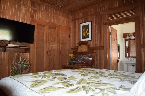 Poipu Bed And Breakfast Inn