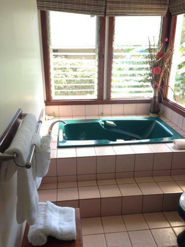 Poipu Bed And Breakfast Inn